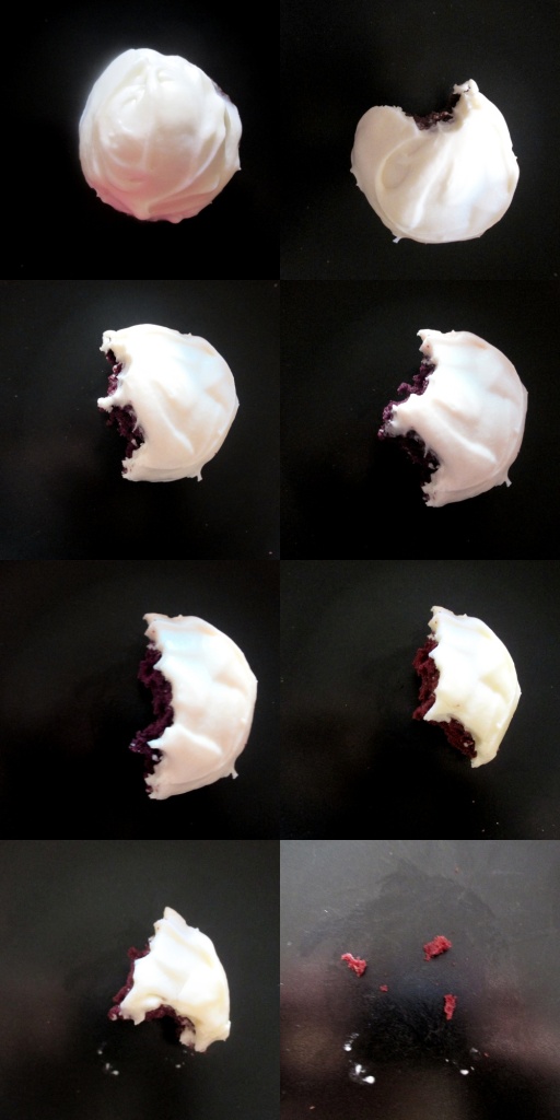 Red Velvet Cupcakes with Cream Cheese Buttercream 10-checker