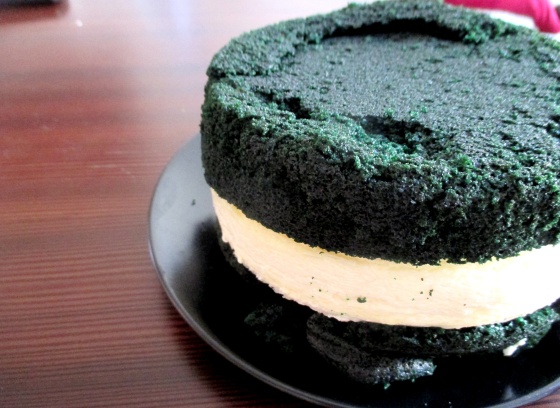 Green Velvet Cheesecake Cake 6